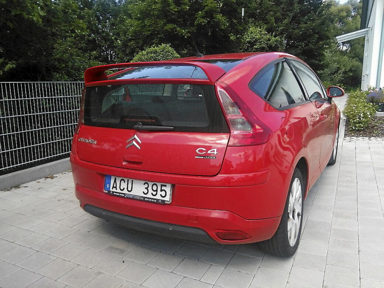 Citroën C4 Coupé by Loeb