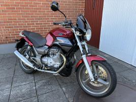 Moto Guzzi Breva
