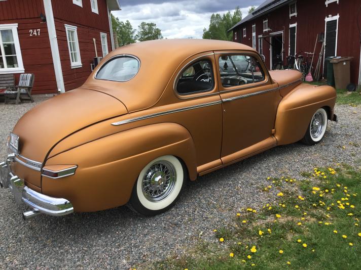 Mercury Eight 2-dr. coupe custom
