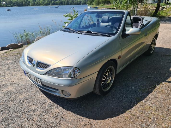 RENAULT MEGANE KARMAN CABRIOLET