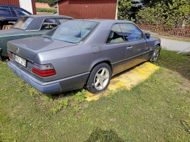Mercedes-Benz 124 coupe
