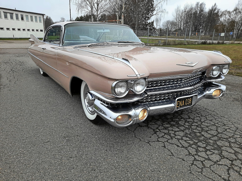 Cadillac Coupe De Ville
