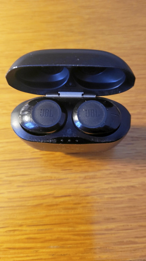 Trådlös hörsnäcka JBL