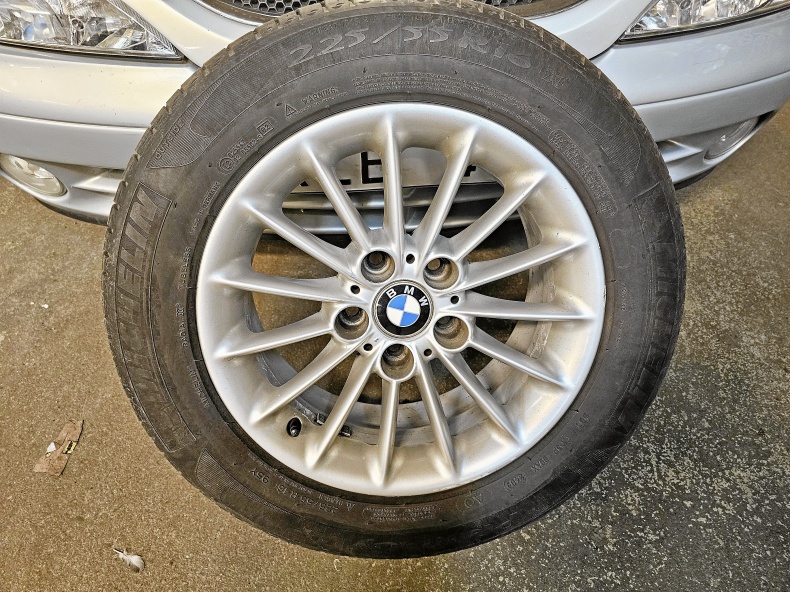BMW 16 TUM SOMMARHJUL
