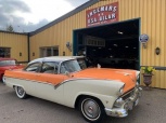 Ford Fairlane Crown Victoria