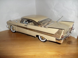 1:18 Plymouth  Fury -58