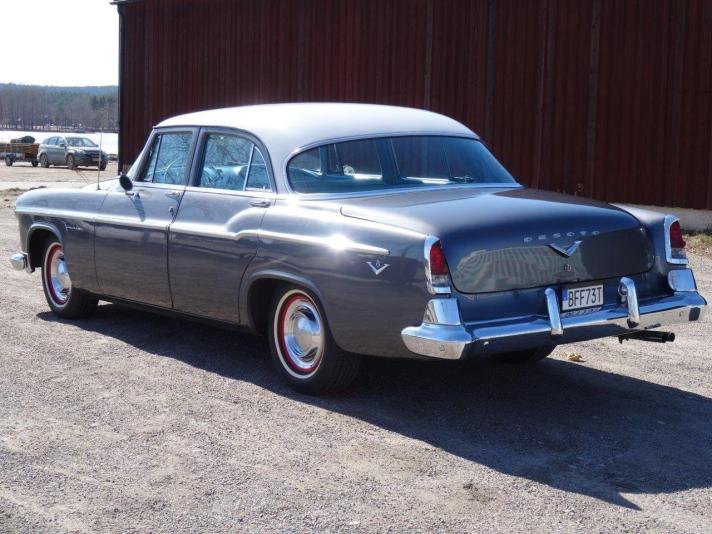 DeSoto Firedome 4-door Sedan 4.5 V8