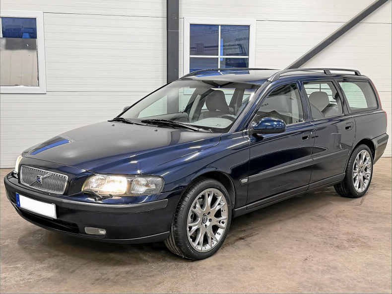 Volvo V70 2.4T
