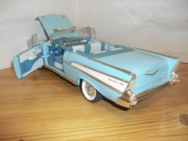 1:18 Chevrolet Bel Air -57
