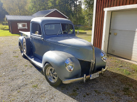 Ford pickup