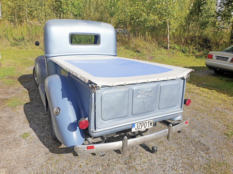 Ford pickup