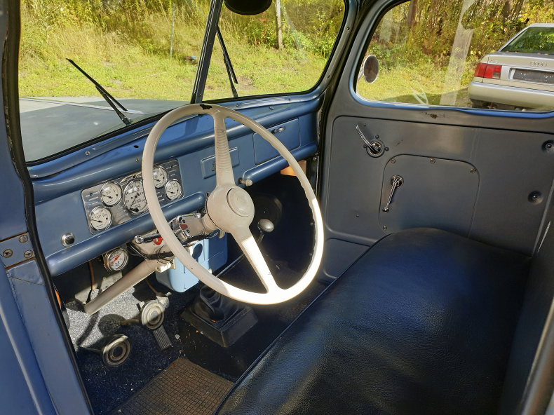 Ford pickup