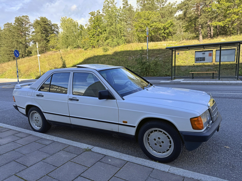 Mercedes-Benz 190 E 2,0 automat. 