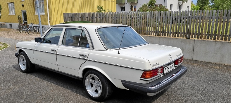 Mercedes 300 D TURBODIESEL