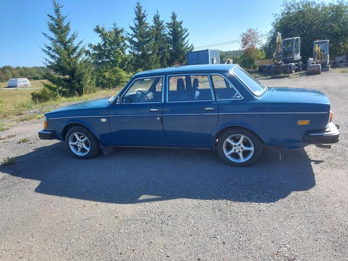 Volvo 244 DL automat