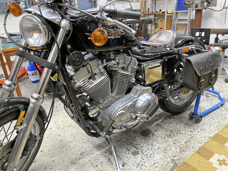 Harley-Davidson 883 XLH