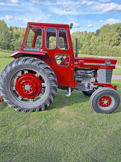 Massy Ferguson 165