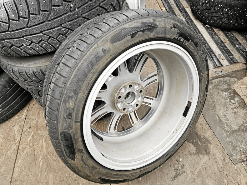 AUDI-RS 18 TUM SOMMARHJUL