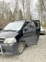 Toyota Hiachi 4x