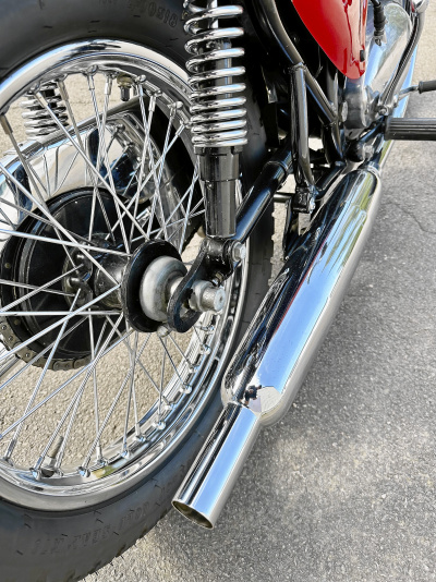 BSA Lightning 650, renoverad dokumentation finns