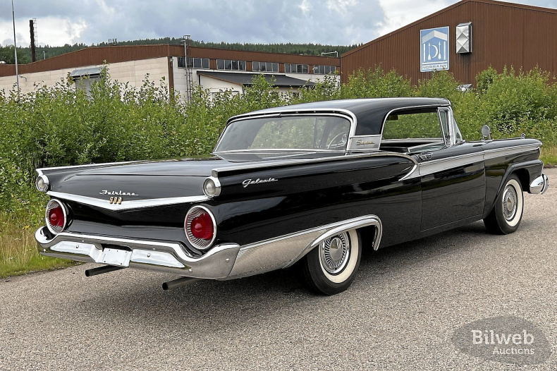 Ford skyliner