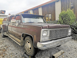 Chevrolet Scottsdale Crew Cab dually