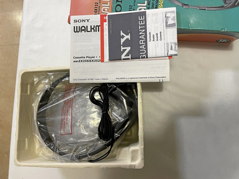 Sony Walkman VM-EX152