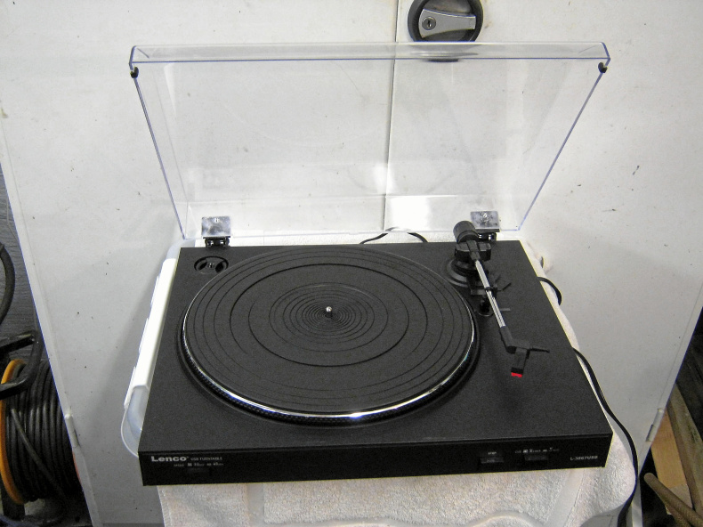 Lenco skivspelare