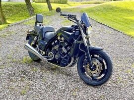 Yamaha V-Max 1200