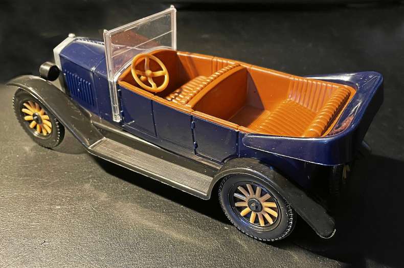 Volvo Jakob 1927 i nyskick!