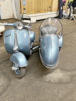 Vespa 150 cc med sidovagn