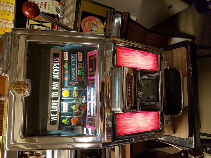 NOSTALGI OCH KURIOSA.