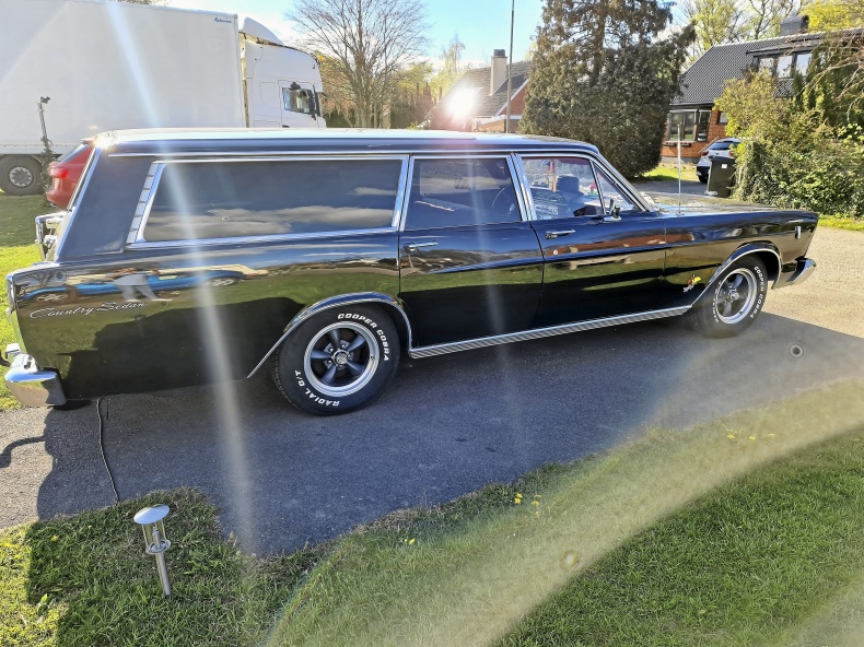 Ford Country Sedan 5.8 V8 Cruise-O-Matic, 254hk,