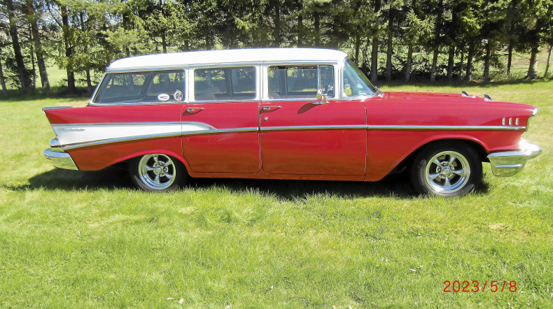 Chevrolet 210 4dr Townman