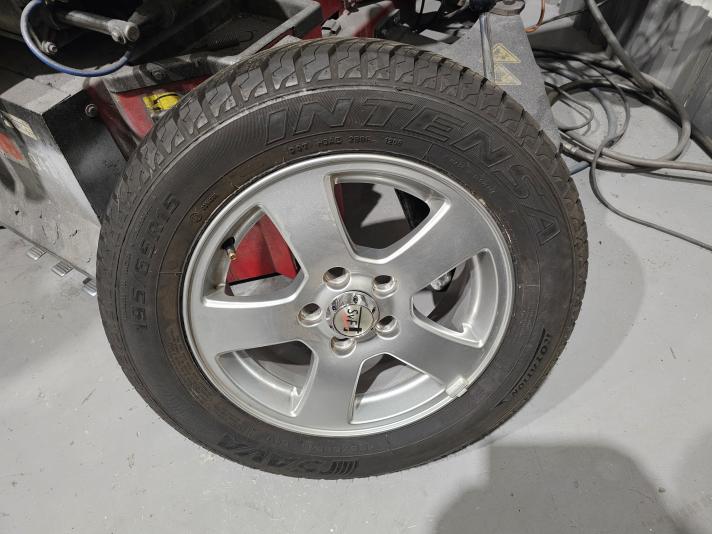 VOLVO V50 SOMMARHJUL 15 TUM