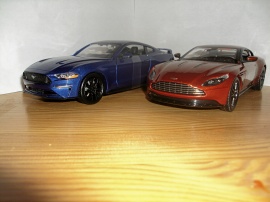 1:24 Mustang GT och Aston Martin DB11