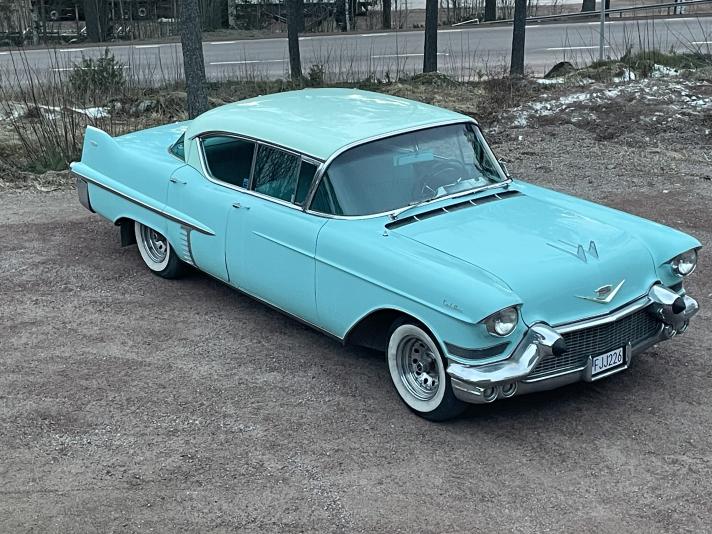 Cadillac serie 62 4d ht ev byte