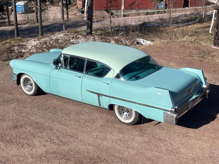 Cadillac serie 62 4d ht ev byte