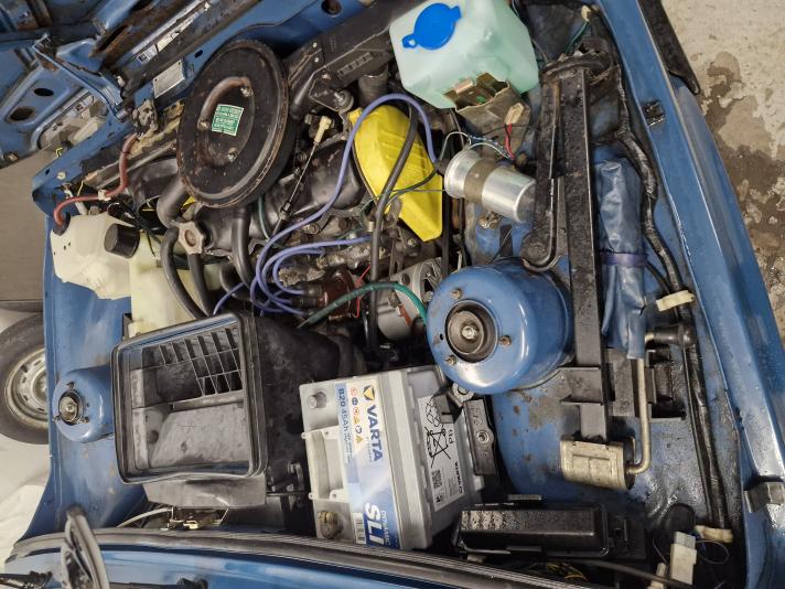 Fiat 127 LS 5 speed 1050