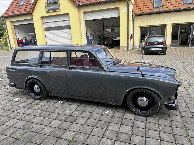 Volvo Amazon P220