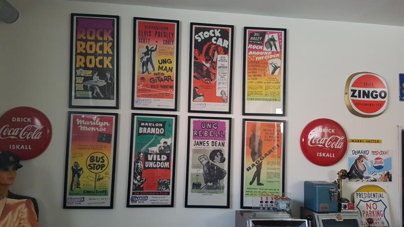 ÄLDRE NOSTALGI OCH KURIOSA SÄLJES.