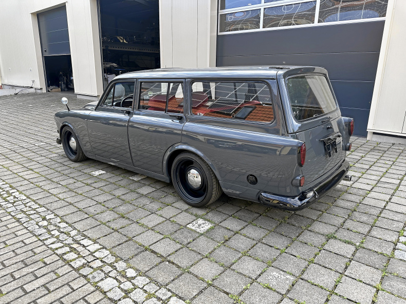 Volvo Amazon P220