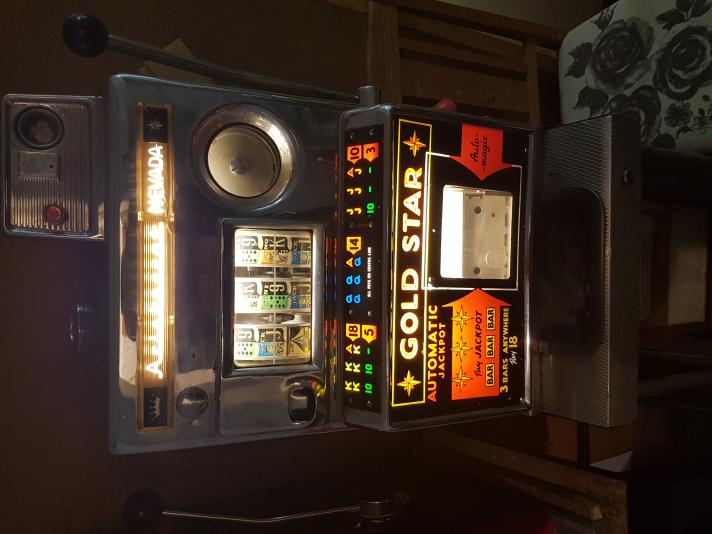 NOSTALGI OCH KURIOSA.