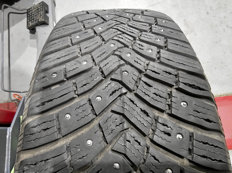 AUDI 16 TUM VINTERHJUL