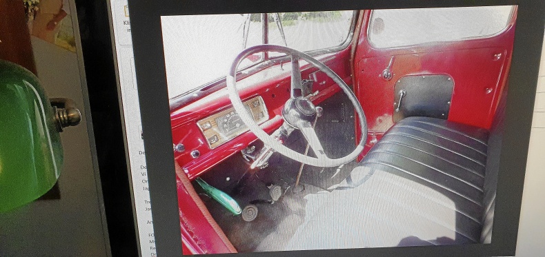 Ford V8 PICKUP