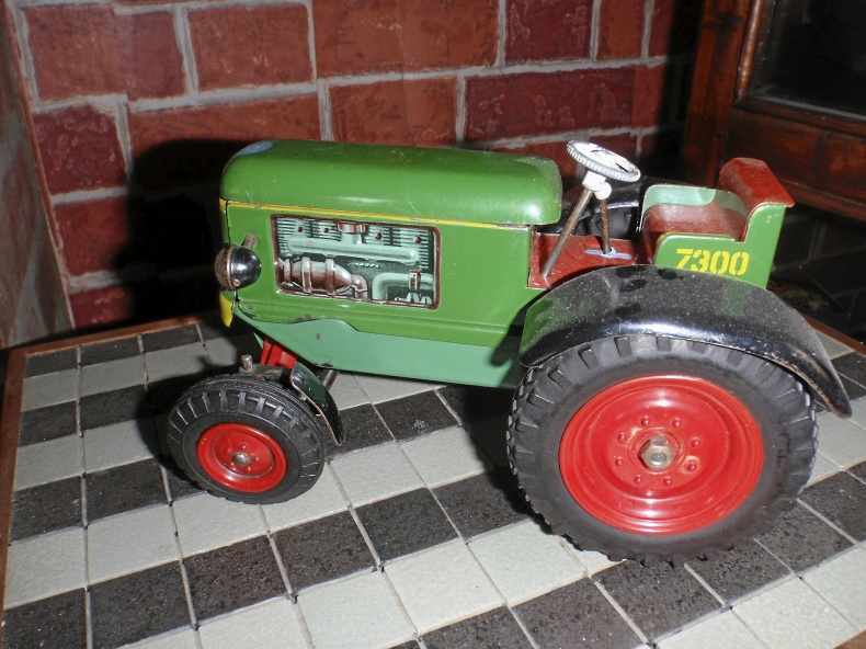 Traktor Arnold 7300 !