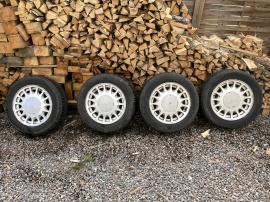 Hjul och aluminiumfälg till SAAB 9000