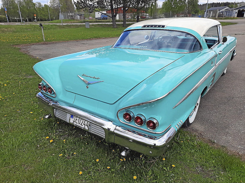 Chevrolet Impala Coupe