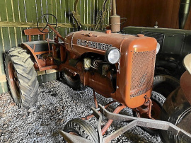 Traktor x4 säljes