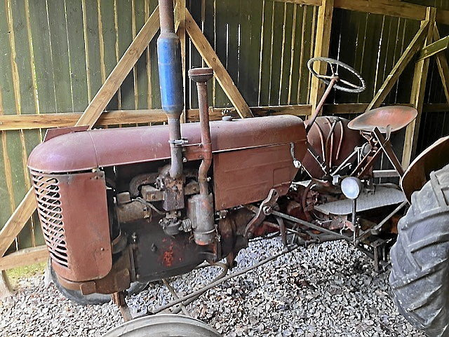 Traktor x4 säljes